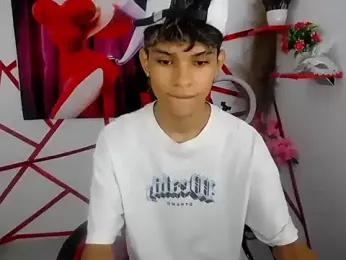 chris_evans77 — Stripchat stream photo (Apr 2026)