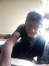 EssKaySA@xh — Stripchat stream photo (Nov 2025)