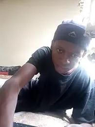 EssKaySA@xh — Stripchat stream photo (Nov 2025)