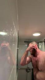 Bighairytopping — modelo de webcam en línea en cam4