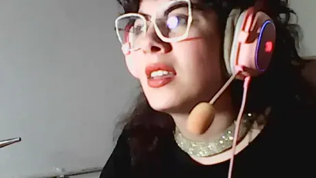 Owly_bloom — Stripchat stream photo (Aug 2026)