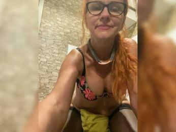 Ritia — modelo de webcam en línea en bongacams