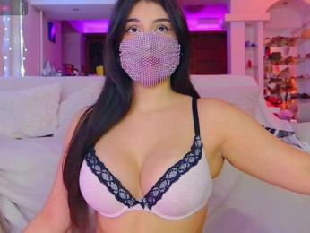 Sabenna — modelo de webcam en línea en bongacams