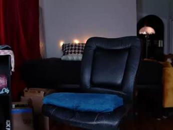 holenextdoor — Chaturbate stream photo (Aug 2026)