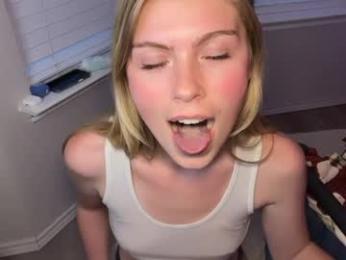elliee81 — Chaturbate stream photo (Mar 2026)