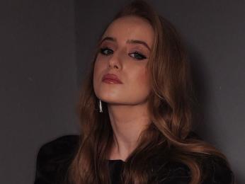 SavinaMinosi — modelo de webcam en línea en livejasmin