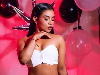 MilyThomas — modelo de webcam en línea en livejasmin