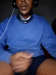 bigboytoy912 — Stripchat stream photo (Apr 2026)