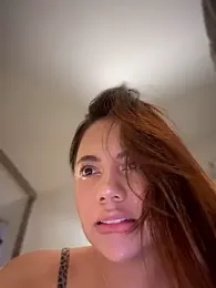 Aryrosee — modelo de webcam en línea en stripchat