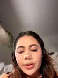 Aryrosee — modelo de webcam en línea en stripchat