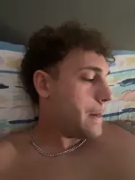 emanuel00220 — Stripchat stream photo (Jun 2026)