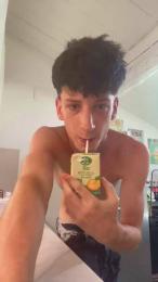 Leonardo250606 — modelo de webcam en línea en cam4