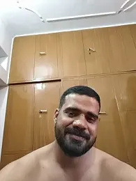 Yourguys21 — Stripchat stream photo (Apr 2026)