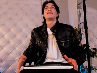 Karim Ferrer — Flirt4free stream photo (Apr 2026)