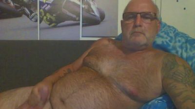 axel636fun — Cam4 stream photo (Aug 2026)