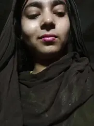 Simran_143 — stripchat