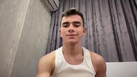 Just_Max02 — modelo de webcam en línea en stripchat