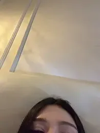 2026_qingyueyue — modelo de webcam en línea en stripchat