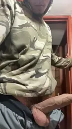 Mrjustin_sebas — Stripchat stream photo (Apr 2026)