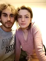 tinycouple420 — Stripchat stream photo (Oct 2024)