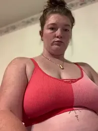 PussiesnCream_ — modelo de webcam en línea en stripchat