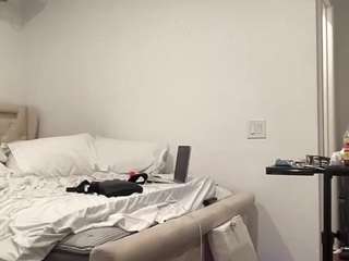 mrshyboy32 — Camsoda stream photo (Mar 2026)