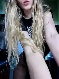 SexyBlondMia — Stripchat stream photo (Aug 2026)