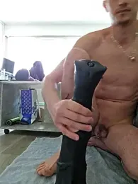 Chrisou73 — Stripchat stream photo (Apr 2026)