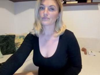 jadore_able82 — Chaturbate stream photo (May 2025)
