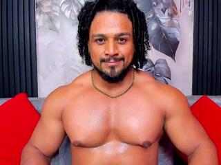 Mike Esteves — Flirt4free stream photo (Apr 2026)