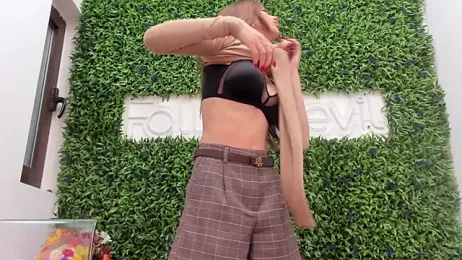 realhotfallingdevil — modelo de webcam en línea en stripchat