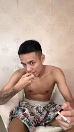 XiaoLin-01 — modelo de webcam en línea en stripchat