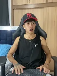 _CamiloBass — Stripchat stream photo (Mar 2026)