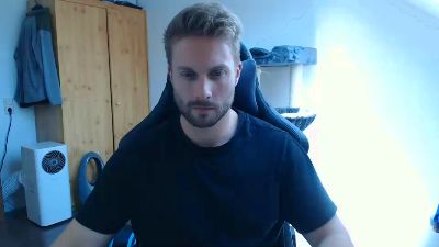blueeyes839 — modelo de webcam en línea en cam4