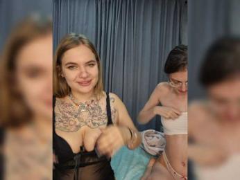 -kittens- — modelo de webcam en línea en bongacams