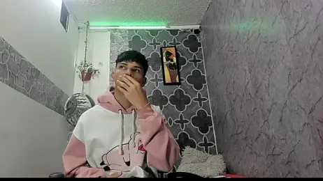 sexyboys_cutex18 — modelo de webcam en línea en stripchat