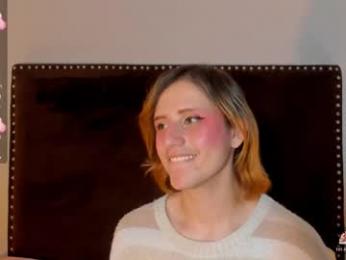 seraphine_star — modelo de webcam en línea en chaturbate