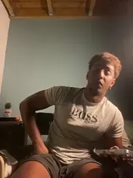 Axel_black10 — modelo de webcam en línea en stripchat