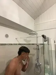 Axel_black10 — modelo de webcam en línea en stripchat