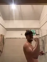 Axel_black10 — modelo de webcam en línea en stripchat