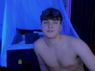 travis-wolf — modelo de webcam en línea en camsoda