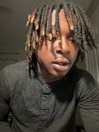 Thirdlegsuave — modelo de webcam en línea en stripchat