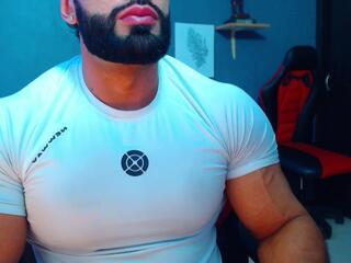 Acotas — modelo de webcam en línea en flirt4free