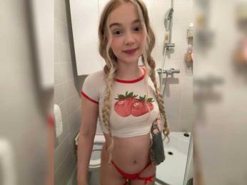 MimiMila — modelo de webcam en línea en bongacams