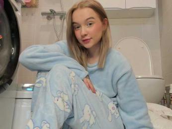 MimiMila — modelo de webcam en línea en bongacams