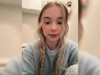 MimiMila — modelo de webcam en línea en bongacams