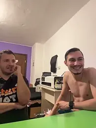 mihneaxxx — modelo de webcam en línea en stripchat