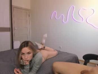 hello_kittykk — modelo de webcam en línea en chaturbate