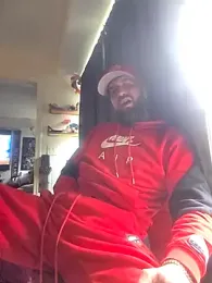 Beardedtattood — modelo de webcam en línea en stripchat