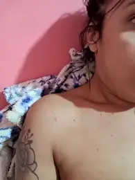 nessaflors2 — modelo de webcam en línea en stripchat